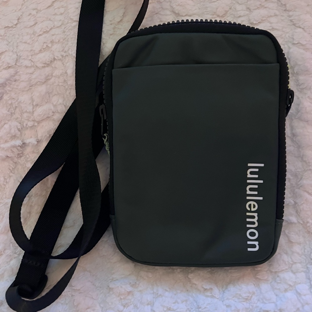 lululemon athletica Small Crossbody Bag in Olive